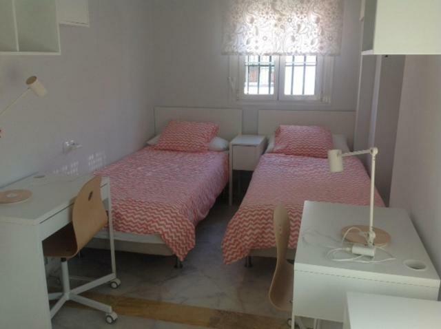 Colegio Mayor Careu - Women Only - University Community إشبيلية المظهر الخارجي الصورة