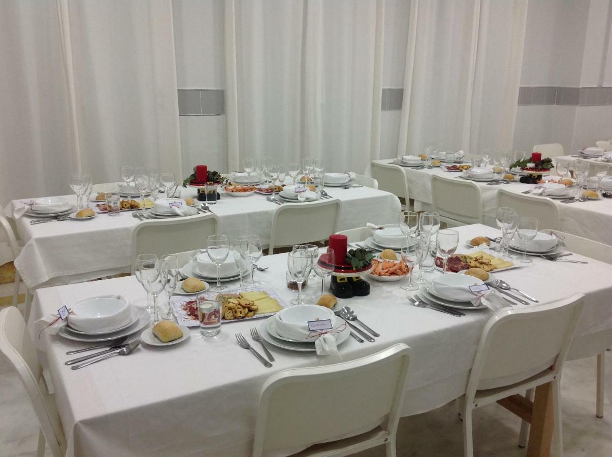 Colegio Mayor Careu - Women Only - University Community إشبيلية المظهر الخارجي الصورة
